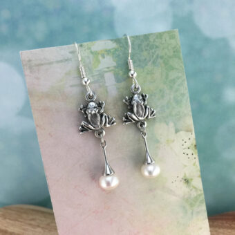 Frog Earrings, Shell Pearl