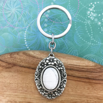 Flowers Keyring with White Howlite Gemstone